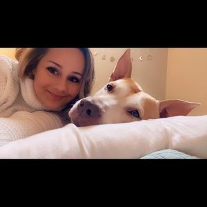 Meet your Posher, Corinne